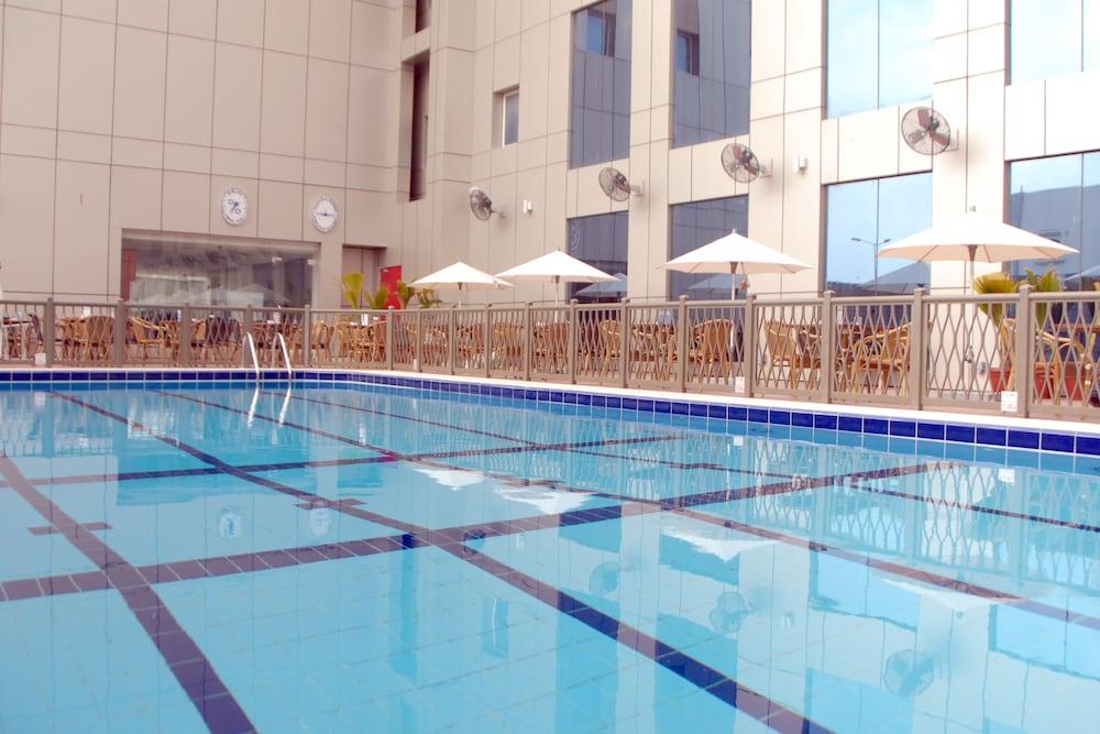 Ibis Yanbu Hotell Eksteriør bilde