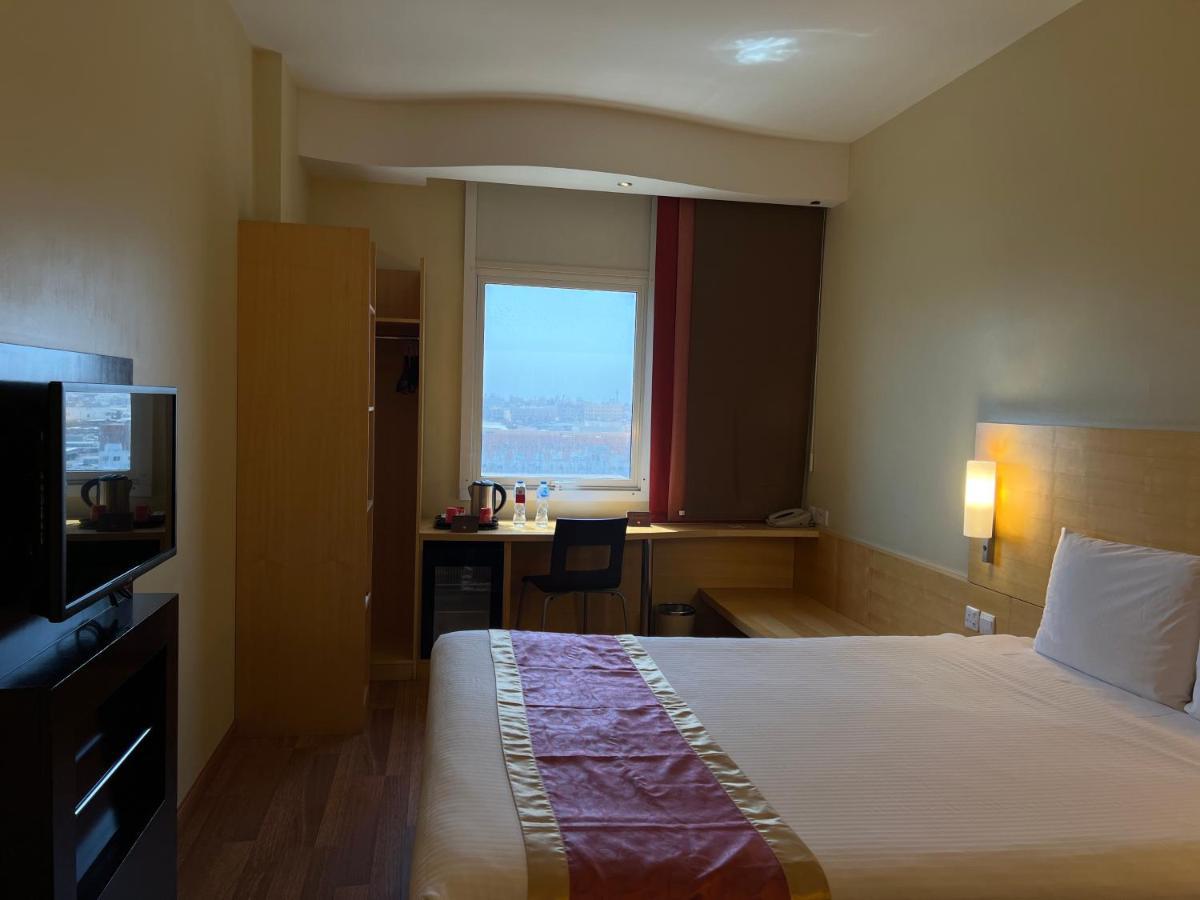 Ibis Yanbu Hotell Eksteriør bilde