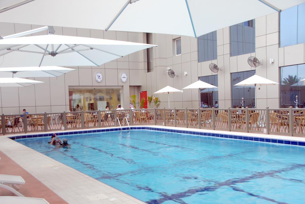 Ibis Yanbu Hotell Eksteriør bilde
